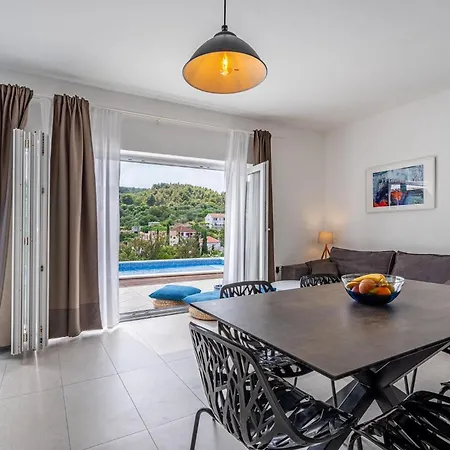 Artemis Holiday home *