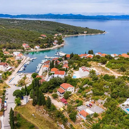 Artemis Zadar