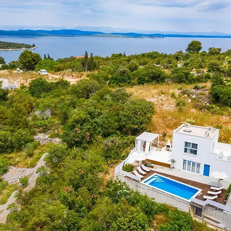 Artemis Zadar