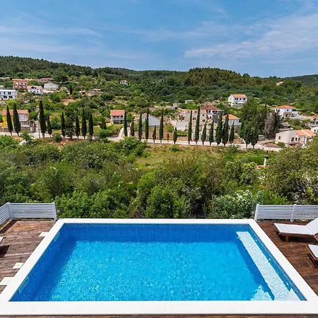 Artemis Holiday home