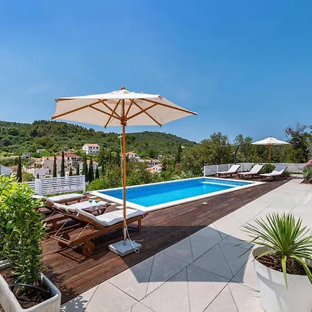 Holiday home Artemis